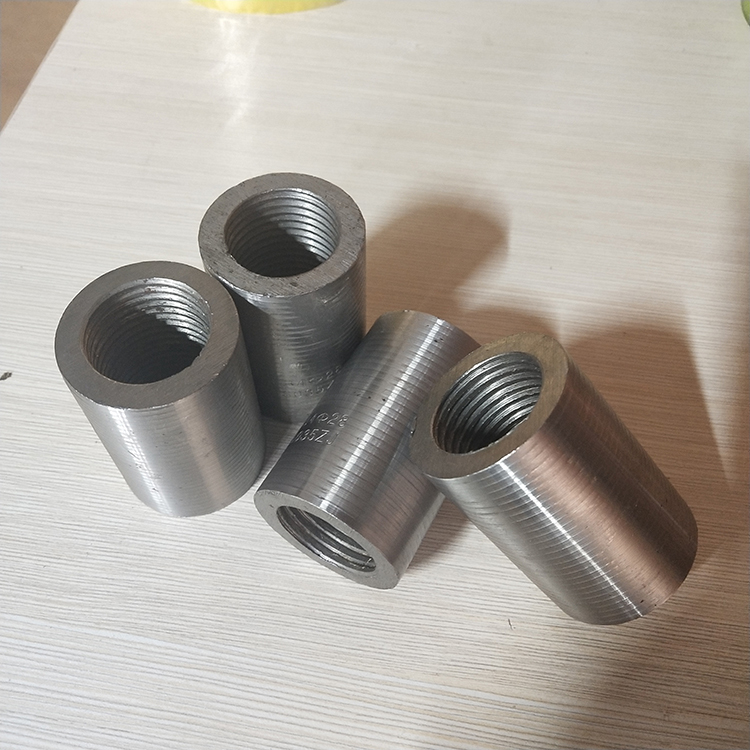 钢筋直螺纹连接套筒.jpg